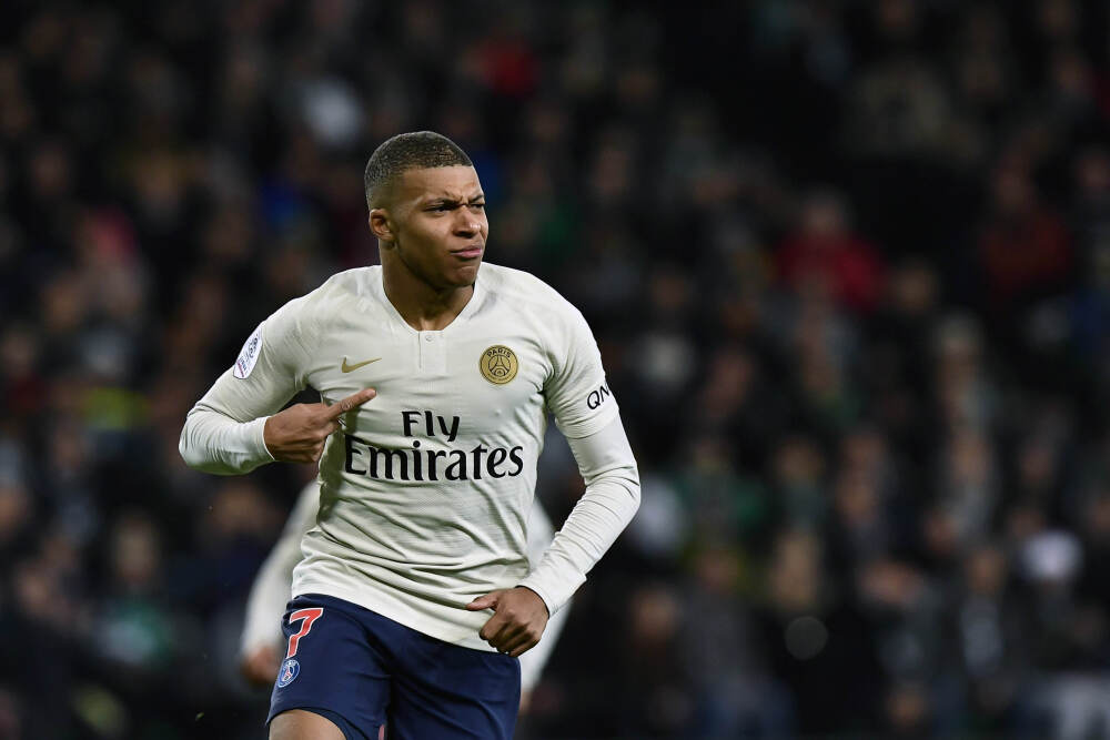 歼-35成“累赘”? 美媒的论调, 暴露了对中国航母发展的认知偏差